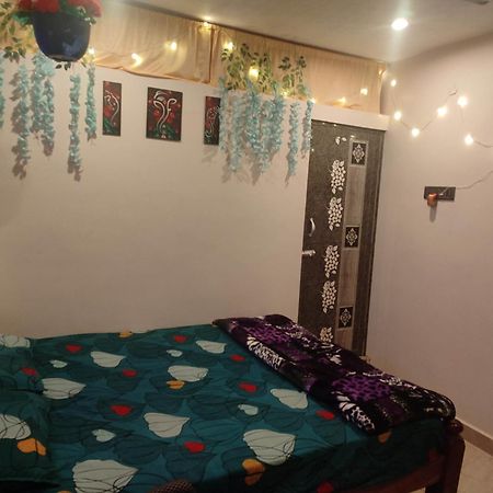 Blue Diamond Apartment Chennai Ngoại thất bức ảnh