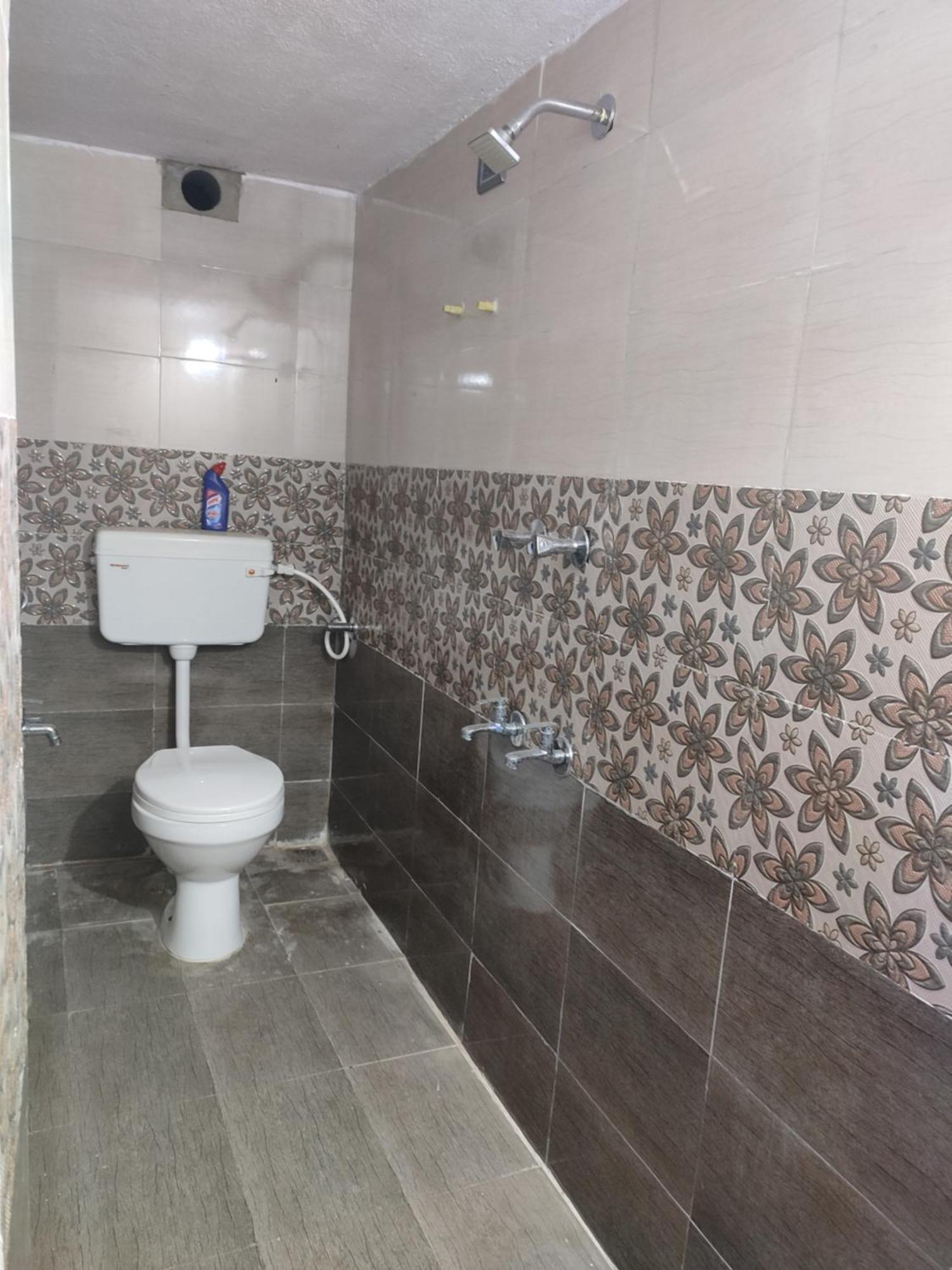 Blue Diamond Apartment Chennai Ngoại thất bức ảnh