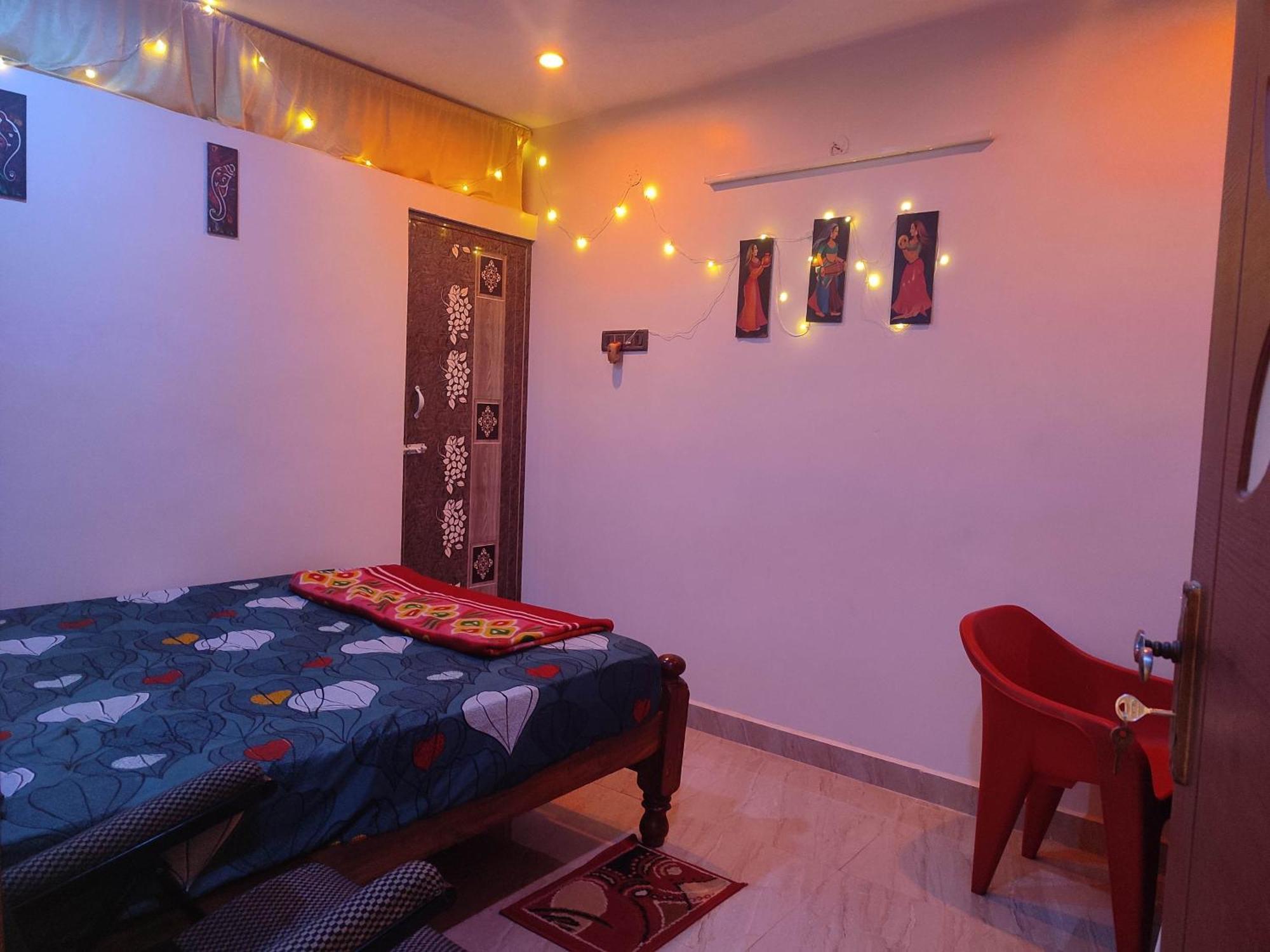 Blue Diamond Apartment Chennai Ngoại thất bức ảnh